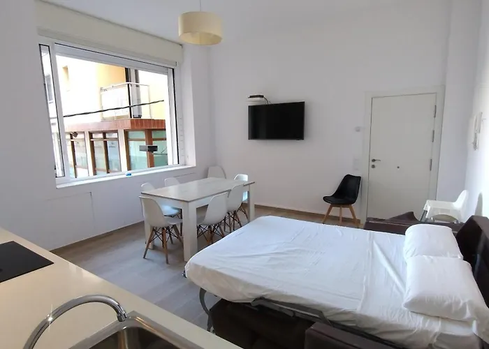 Rosesapparts A20deMar Triplex